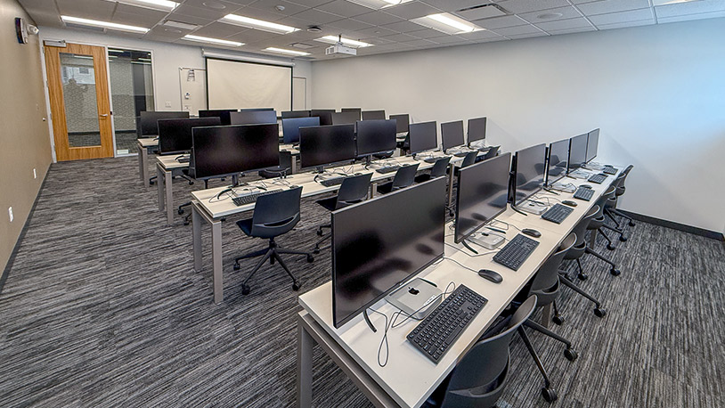 Catalyst Campus computer classroom for rent