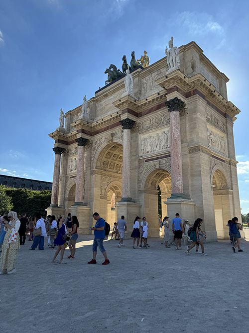 Arc de Triomphe du Carrousel in Place du Carrousel near the Louvre